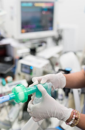 Pediatric Otolaryngologist Prematurely Removes Ventilator Support