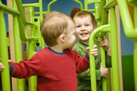 Child Suffers Brain Damage in Fall at Fast Food Restaurant