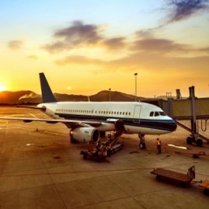 Plaintiff’s Workplace Safety Expert Witness Is Qualified to Testify in Aviation Workplace Accident Case, U.S. Judge Concludes