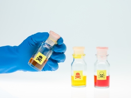 Product liability expert witness advises on packaging design flaws of toxic product