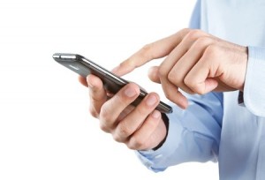 Federal Circuit Says Patent Expert Witnesses Wrongly Barred, Resurrects Smartphone Action in Apple v. Motorola