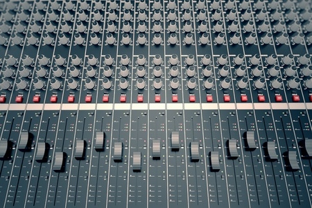 Audio Engineering Expert Evaluates Critical Evidence for Insurance Dispute