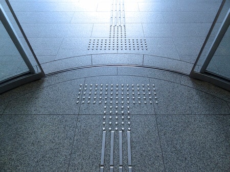 Automatic Door Safety Expert Evaluates Fatal Injuries Caused by Door Malfunction