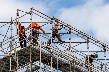 Certified Safety Expert Discusses Severe Injuries Suffered by Welder on Scaffolding