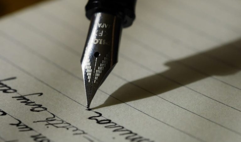 Handwriting Expert Discusses Fraudulently Signed Papers in Car Sale