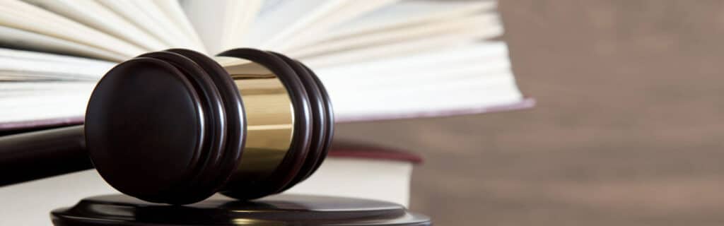 Daubert Motions: Challenging an Opponent’s Expert