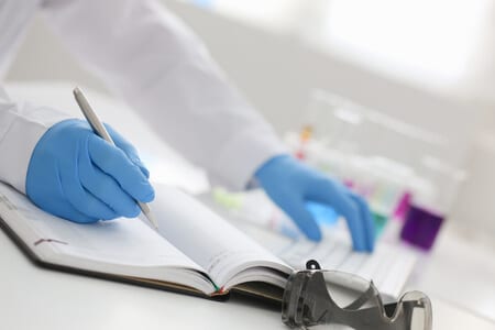 Pharmaceutical Patent Expert Opines on Commercial Licensing Dispute