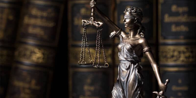 Blinding Expert Witnesses