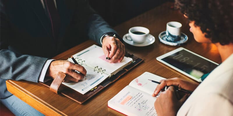 Common Problems When Working with Experts (And How to Avoid Them)