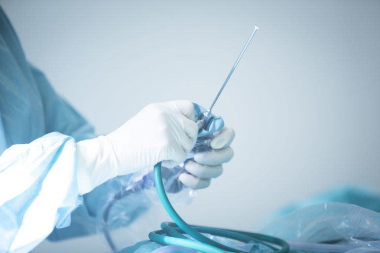 Surgeon Perforates Patient’s Small Intestine Causing Septic Shock