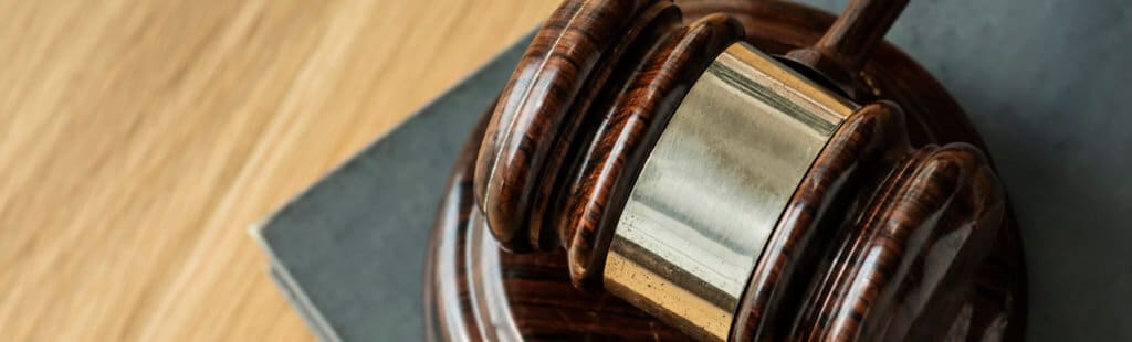 Legal Malpractice Cases: When To Call An Expert Witness