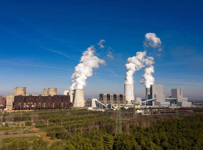 Environmental Expert Permitted to Opine on Clean Air Act Violations