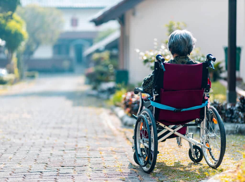 Surgeon’s Failure to Diagnose Bone Infection Allegedly Causes Patient’s Paraplegia