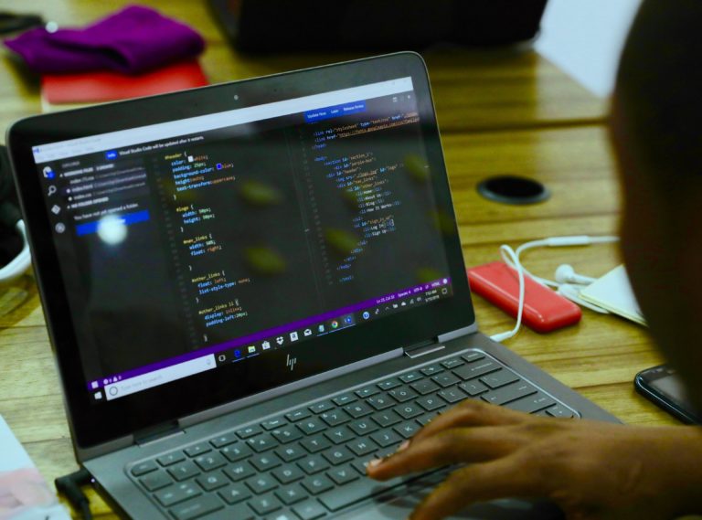 Laptop Battery Pack Allegedly Causes Fatal House Fire, Killing Teen