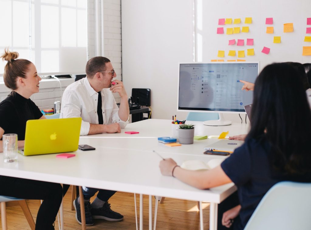 3 Ways to Save Money When Consulting with Experts