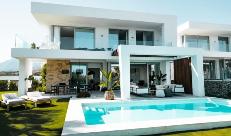 Defense Claims Hospitality Expert Lacks Expertise on Hotel Standards